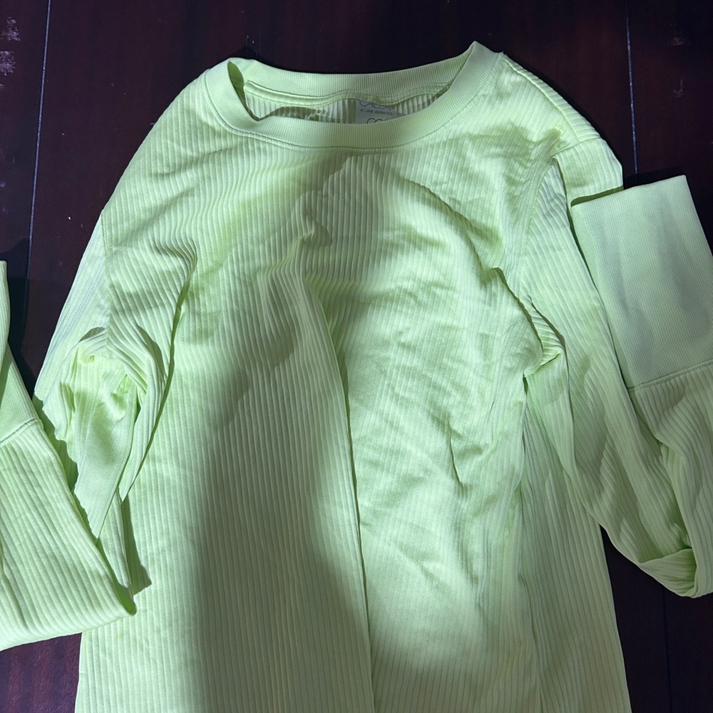 CALIA by Carrie Underwood Long Sleeve Tee - Light Green